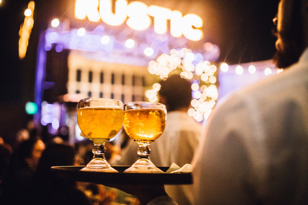 Sponsorship Galery Drinks at live music event