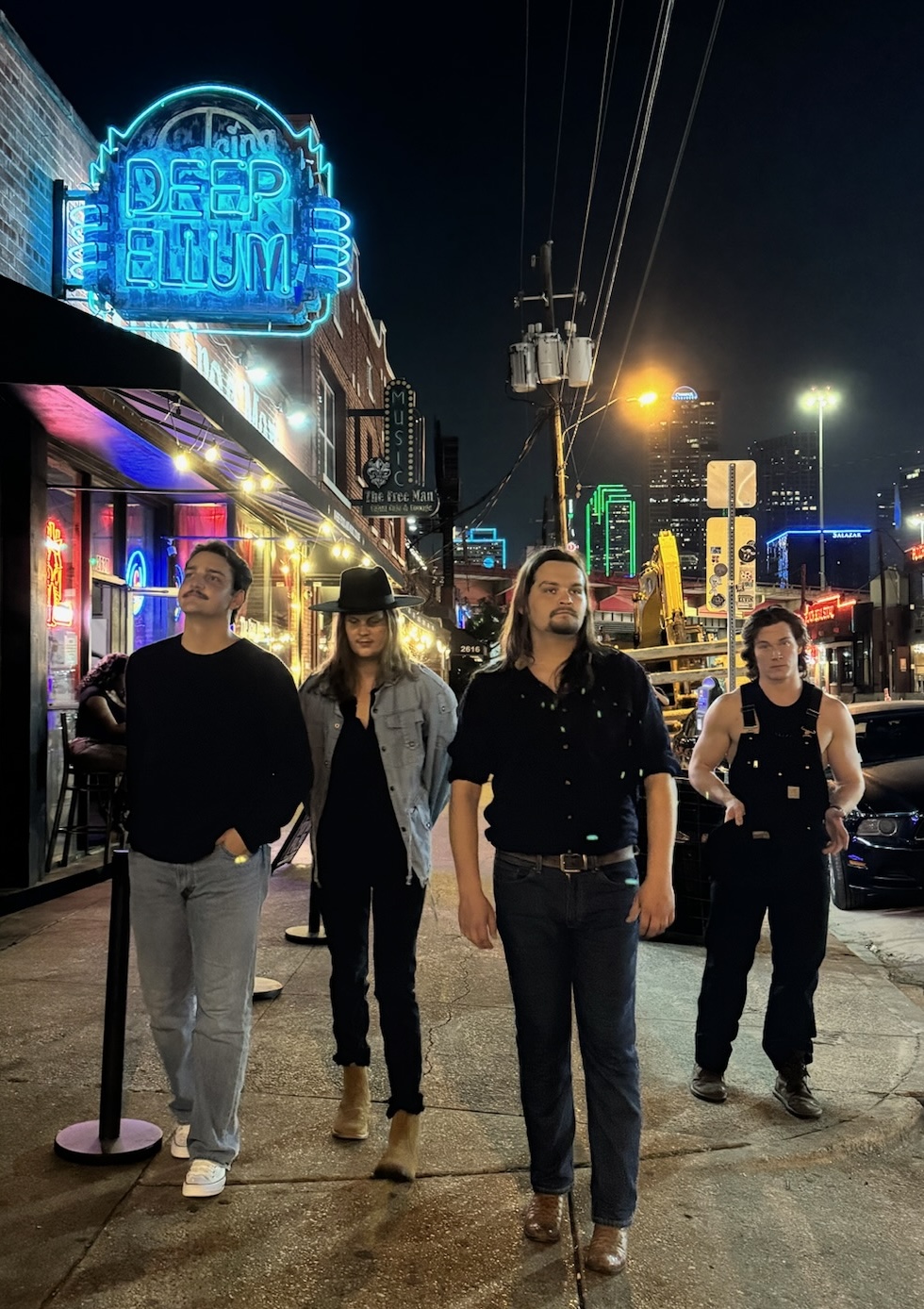 WILLY & THE WILDCARDS